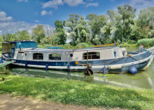 EXCLU – Péniche rénovée confortable !